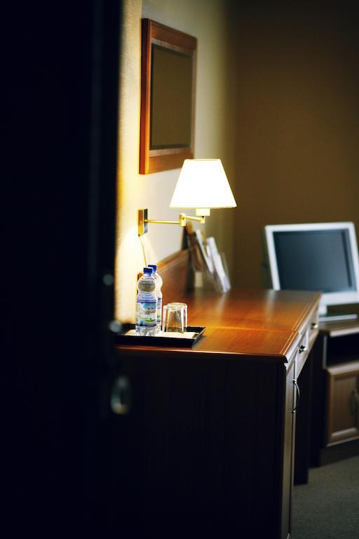 Hotel Zorza Namysłów Δωμάτιο φωτογραφία