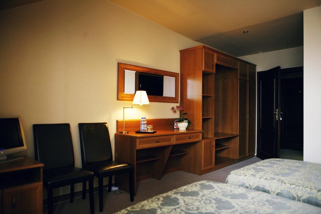 Hotel Zorza Namysłów Δωμάτιο φωτογραφία