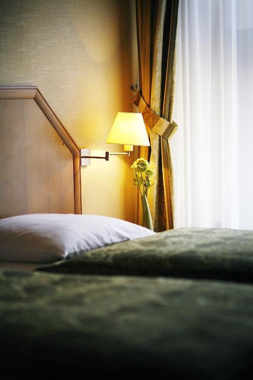 Hotel Zorza Namysłów Δωμάτιο φωτογραφία